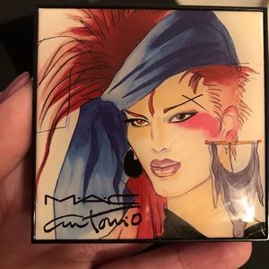 MAC Antonio Lopez 6 Eyes Violet Palette